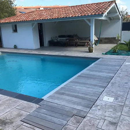 Spacieuse Avec Piscine Sur Cote Basque *