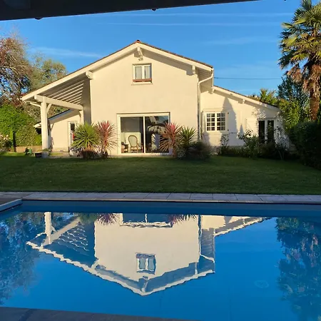 Spacieuse Avec Piscine Sur Cote Basque Villa *